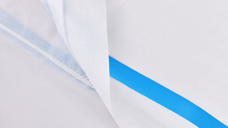 1586139314263086.jpg 防護(hù)服熱熔膠條